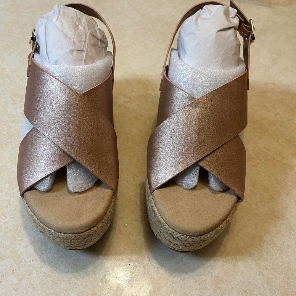 Pierre Dumas, Rose Gold wedge sandals. Size 7M New